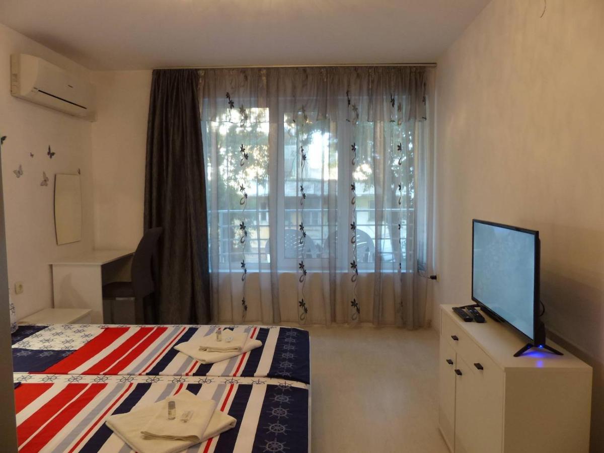 Apartament Holiday ブルガス エクステリア 写真